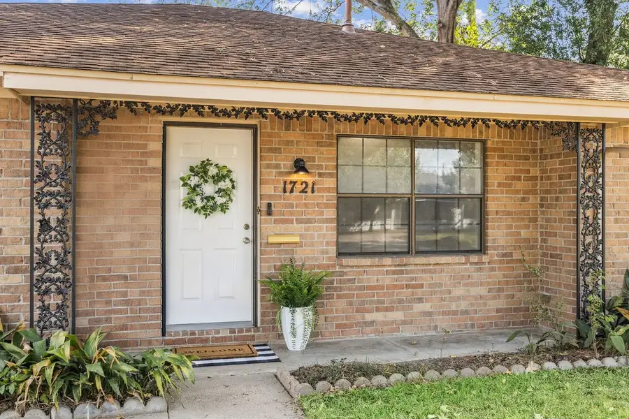1721 Saxon Drive, Houston, TX 77018 - Image #2