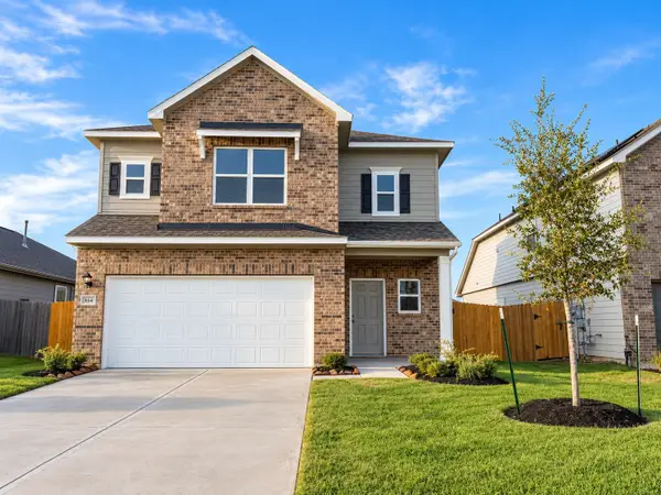654 Cherry Tree Drive, La Marque, TX 77568