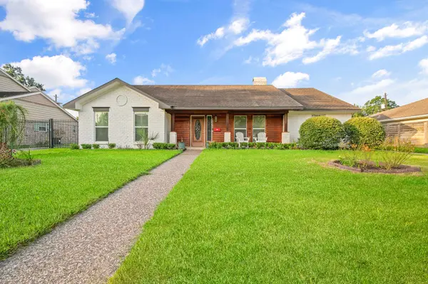 10703 Valley Forge Drive, Houston, TX 77042