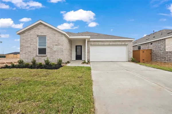 1918 Stargazer Lane, Angleton, TX 77515