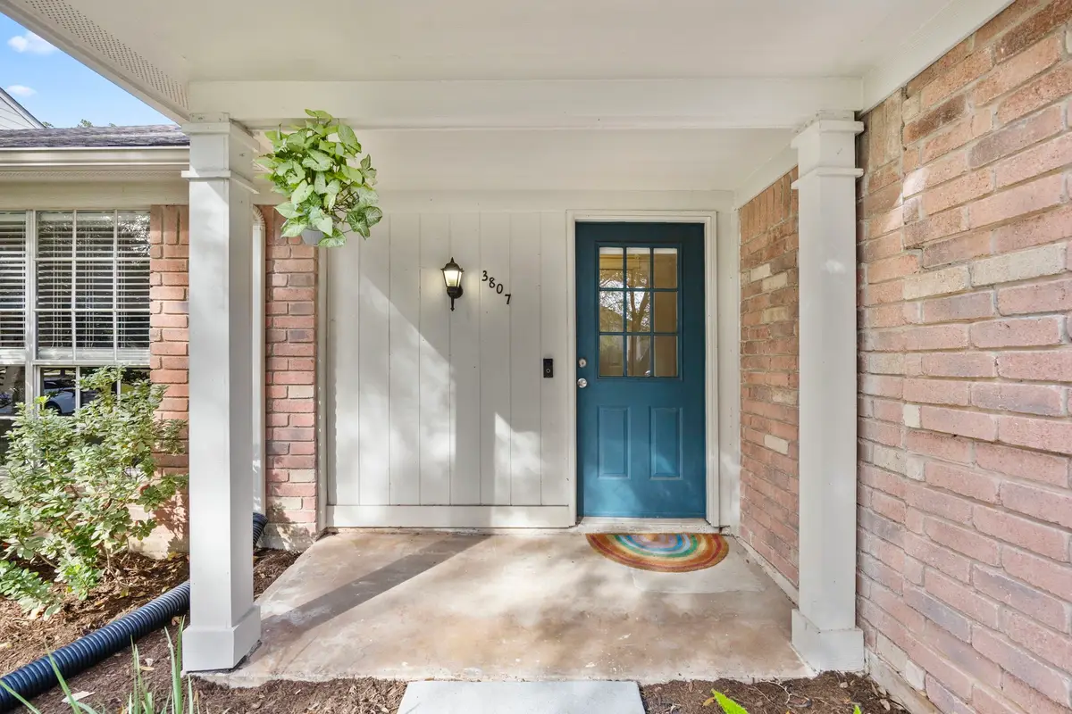 3807 Flintrock Lane, Sugar Land, TX 77479 - Image #1