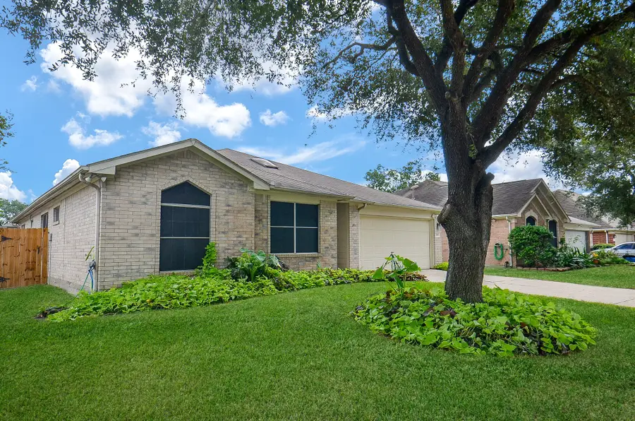 2418 Honey Locust Drive, Katy, TX 77449 - Image #2