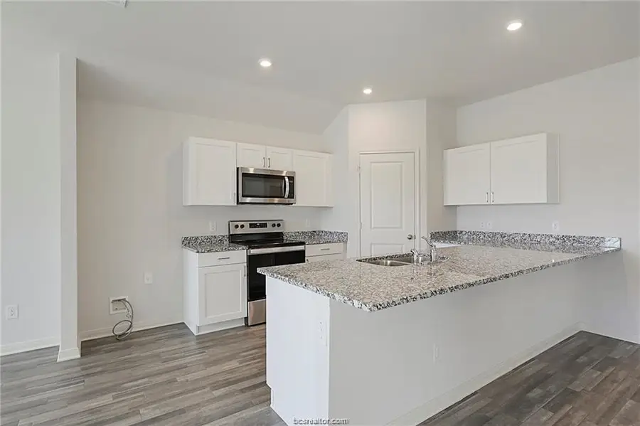 5517 Fox Bluff Drive, Bryan, TX 77807 - #3