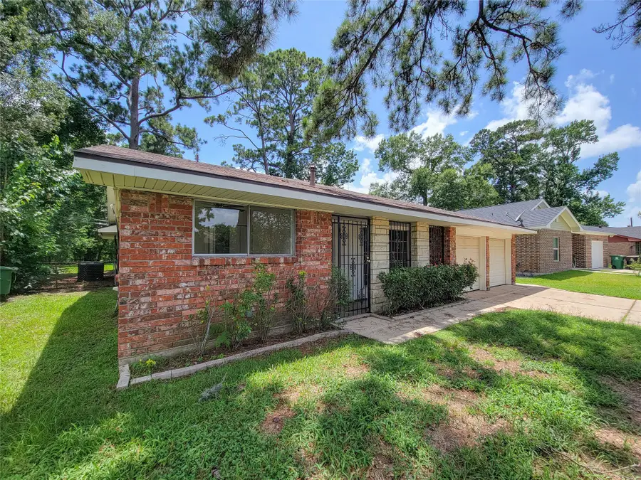7426 Navasota Street, Houston, TX 77016 - #2
