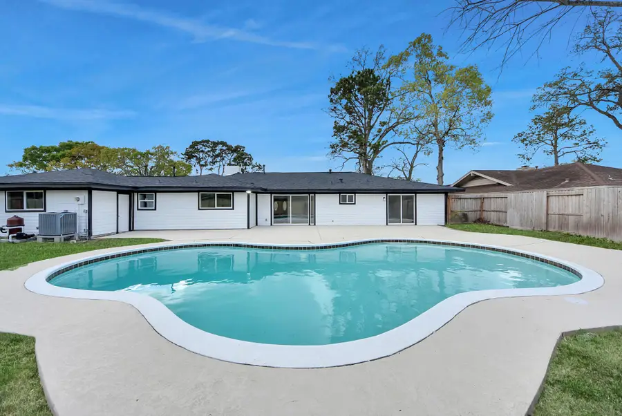 1418 San Sebastian Lane, Nassau Bay, TX 77058 - #2