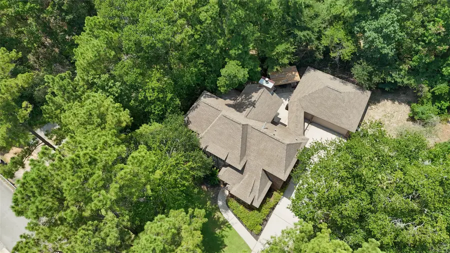 719 Somerset Street, Conroe, TX 77302 - Image #3