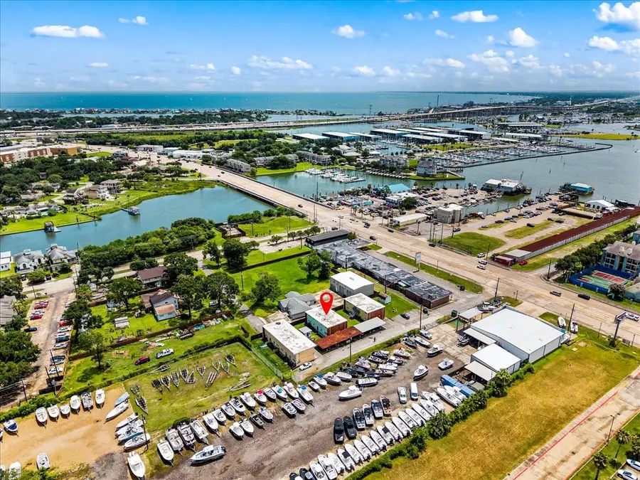 1914 Larrabee Street #1-12, Seabrook, TX 77586 - #3