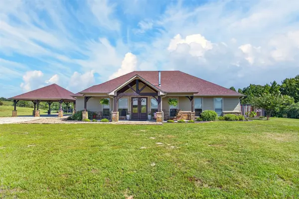 150 Private Road 6421, Palestine, TX 75803