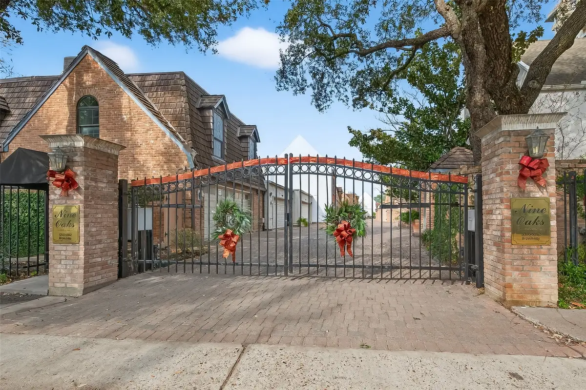 5338 Brownway Street #B19, Houston, TX 77056 - #1