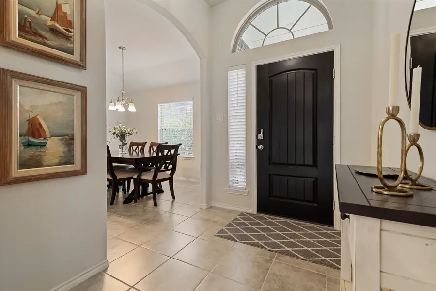 2802 Ridgecliff Court, Conroe, TX 77301 - Image #2