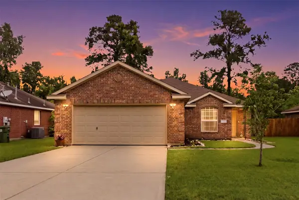 516 Lovers Lane, Dayton, TX 77535