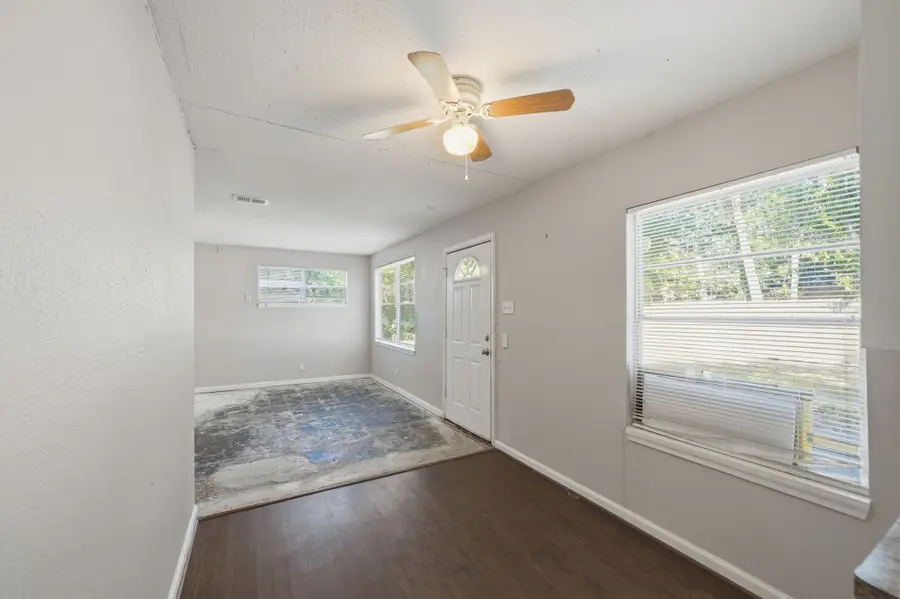 710 Canary Circle, Pasadena, TX 77502 - Image #2