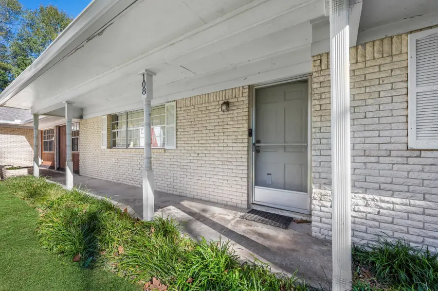 108 S East Street, Corrigan, TX 75939 - Image #3