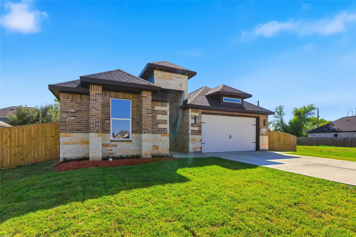 214 Manor Avenue, Arcola, TX 77583 - #1