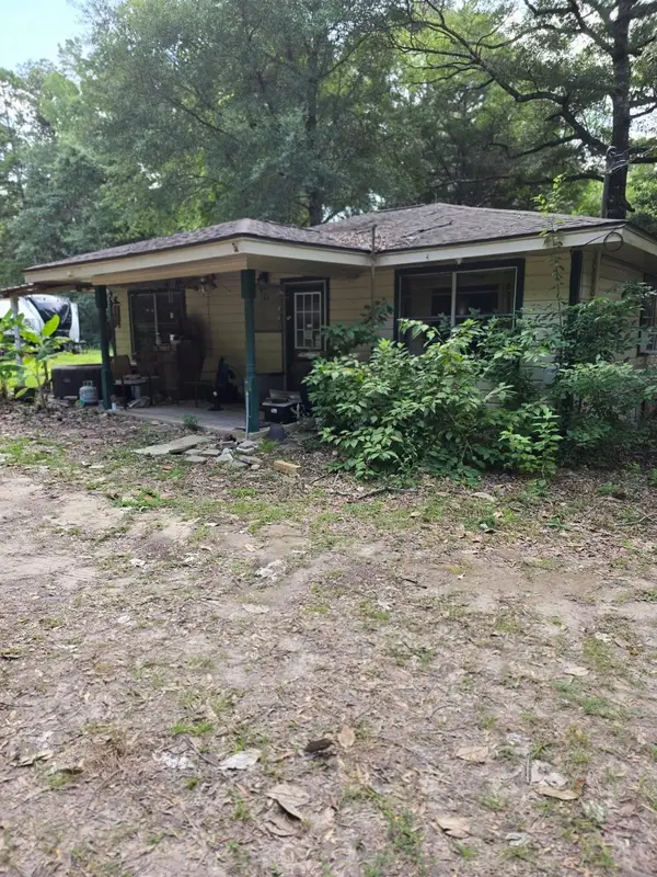 106 Hickory Lane, Ivanhoe, TX 75979