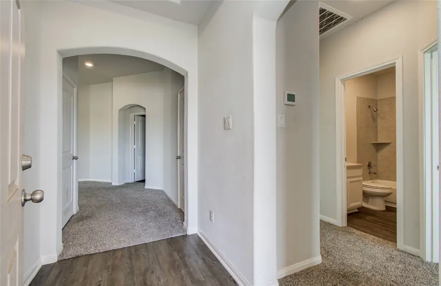 1139 Brahma Cir, East Bernard, TX 77435 - Image #3