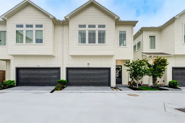 728 Carriage Knolls Drive, Houston, TX 77008