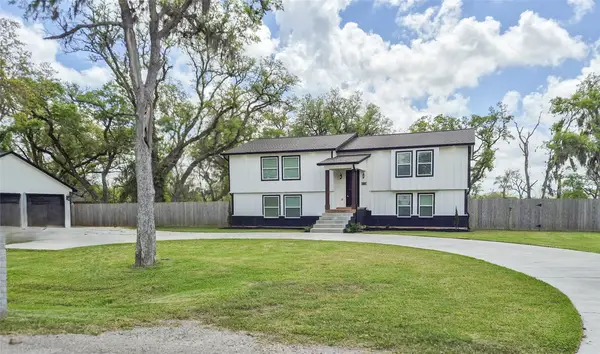 253 County Road 840, Angleton, TX 77515