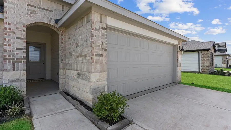 1315 Isola Bella Drive, Richmond, TX 77406 - Image #2