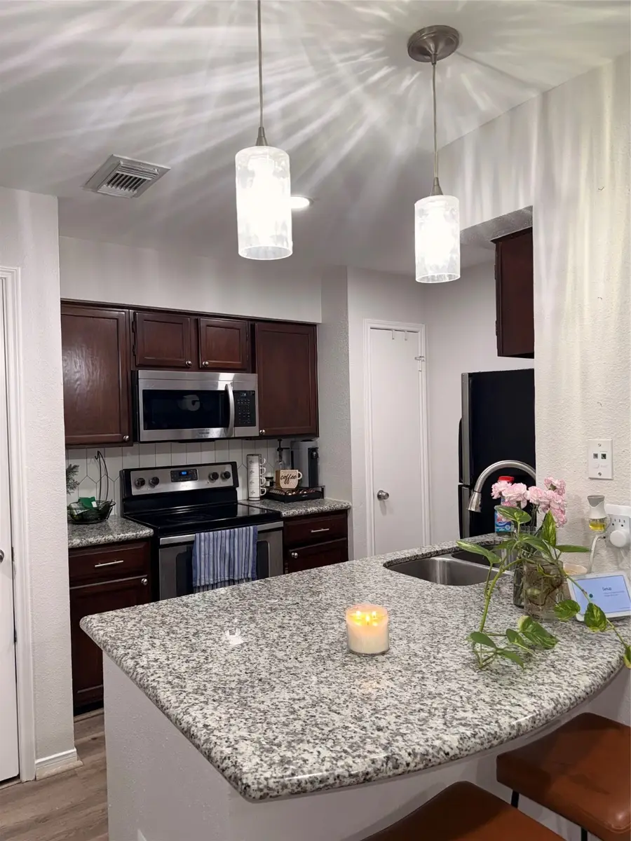 3600 Jeanetta Street #401, Houston, TX 77063 - Image #3