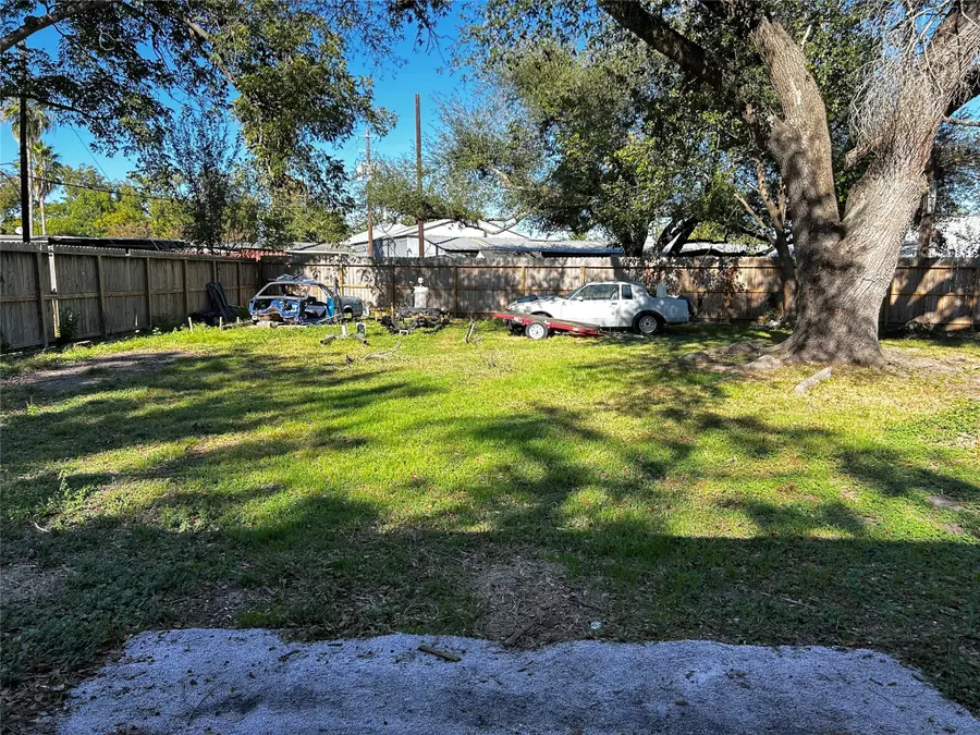 8418 Sonneville Drive, Houston, TX 77080 - Image #3