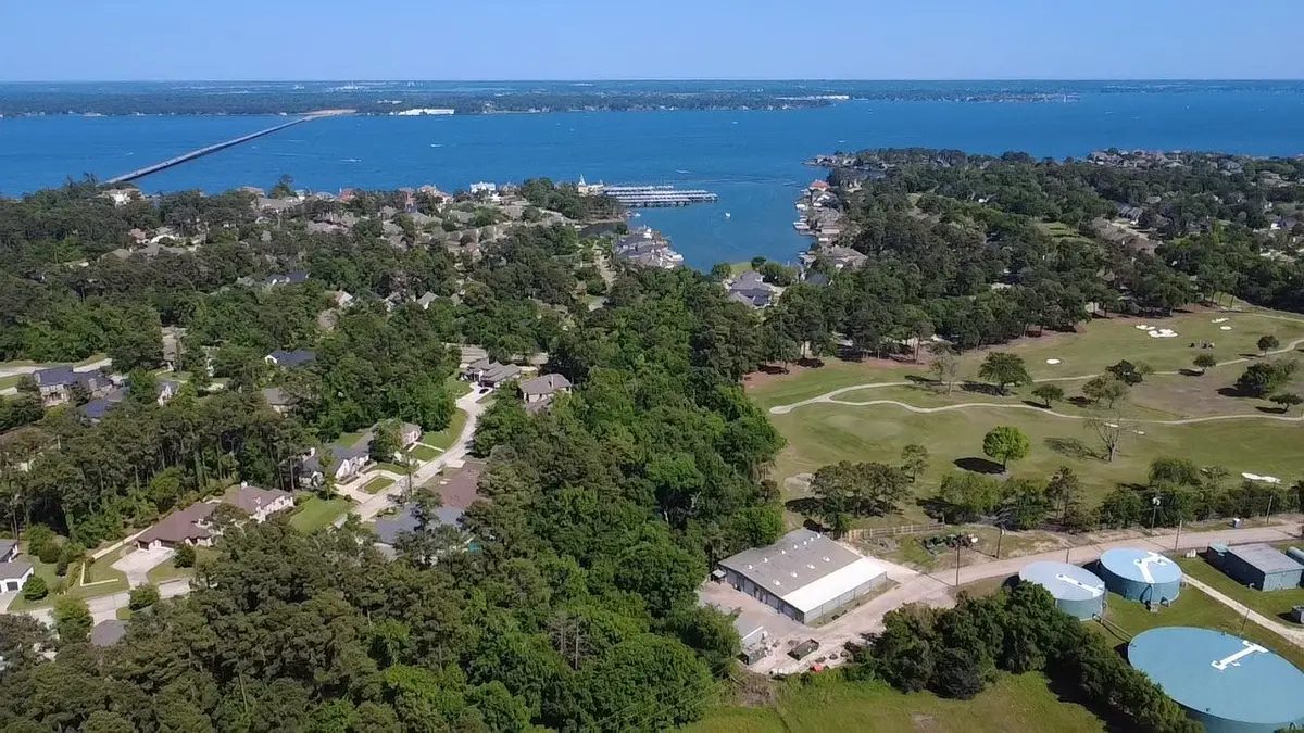 17595 W Fm 1097 Road, Montgomery, TX 77356 - Image #1