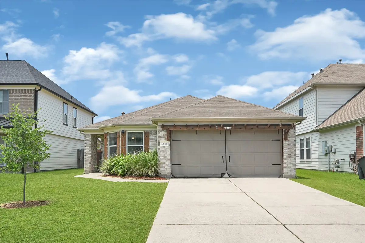 9825 Hyacinth Way, Conroe, TX 77385 - #1