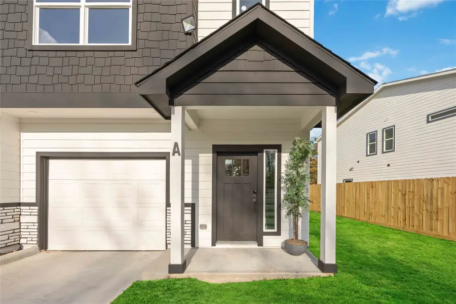 7117 Springdale Street #A/B, Houston, TX 77028 - Image #3