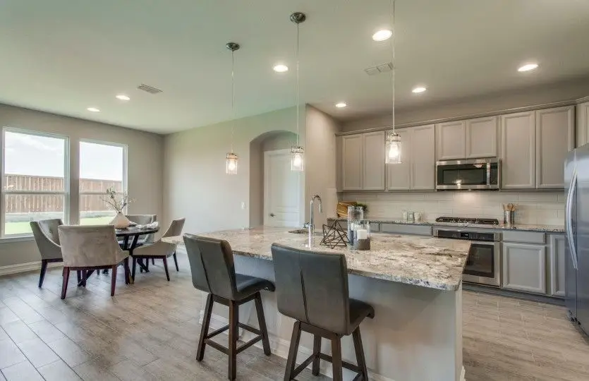 13802 Ballast Green Dr, Texas City, TX 77568 - Image #2