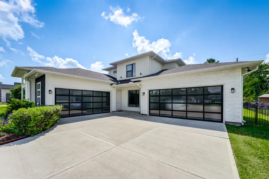 1002 Royal Lakes Manor Boulevard, Richmond, TX 77469 - #3