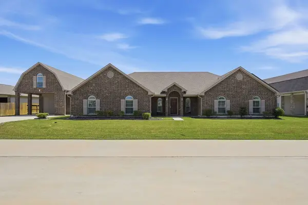 3615 E Cape Road, Dickinson, TX 77539