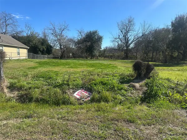 5401 Evelyn Street, Texas City, TX 77591