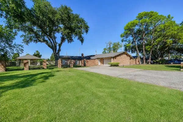 312 S 15th Street, La Porte, TX 77571