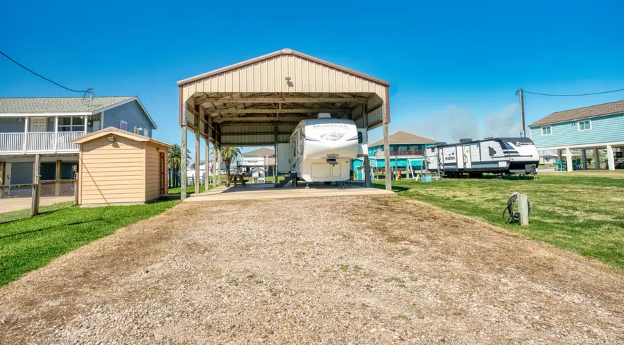 996 County Road 204, Sargent, TX 77414 - #3