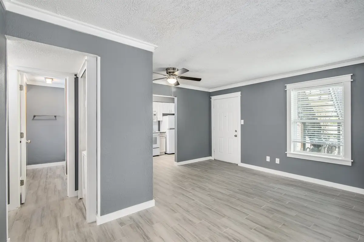 107 E Willowick Avenue #4, Friendswood, TX 77546 - #1