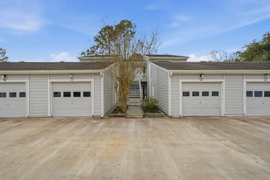 3 Hideaway Drive, Friendswood, TX 77546 - #2