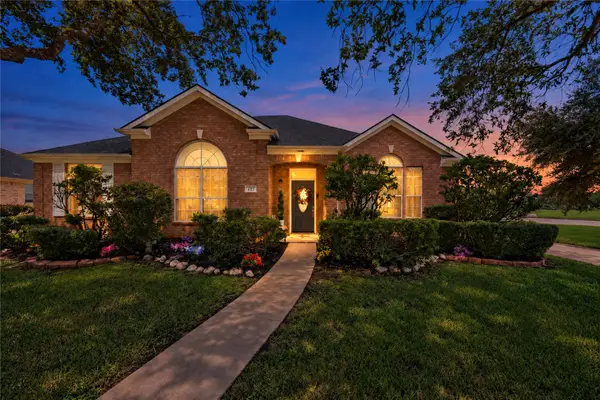 427 Fern Meadow Drive, Missouri City, TX 77459