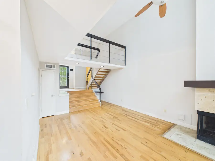 15938 Seahorse Drive #275, Houston, TX 77062 - #3