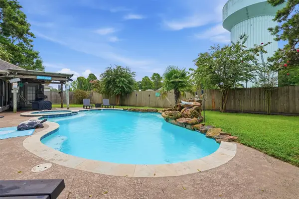 3202 Echo Mountain Drive, Kingwood, TX 77345