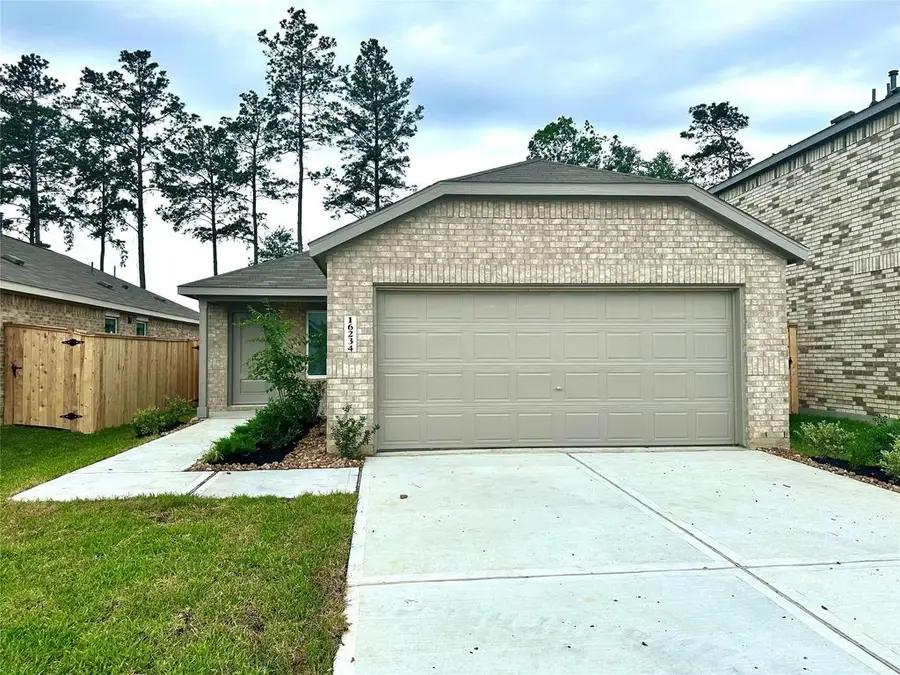 1703 Windrose Bend, Angleton, TX 77515 - #2