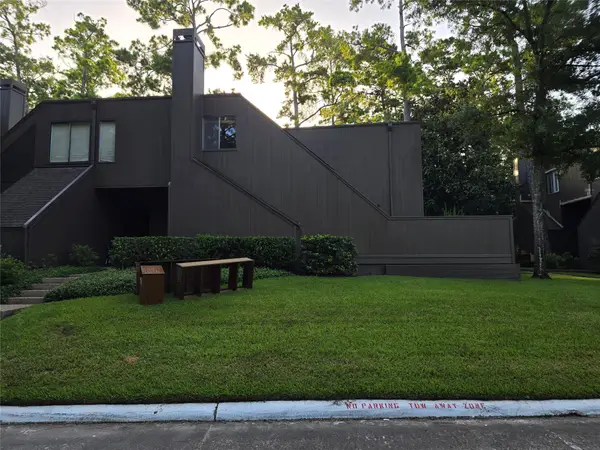 31 Litchfield Lane, Houston, TX 77024