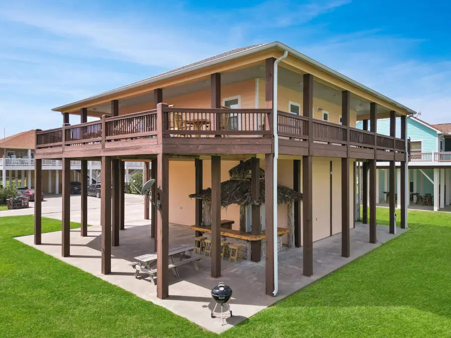 944 Raymond, Crystal Beach, TX 77650 - #3