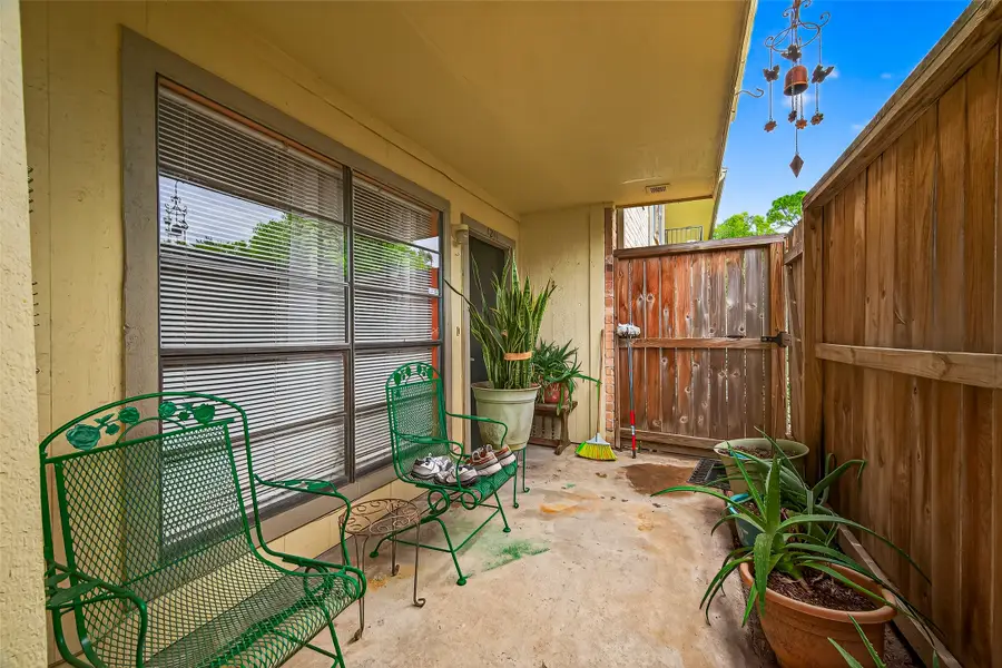 8801 Hammerly Boulevard #1211, Houston, TX 77080 - Image #2