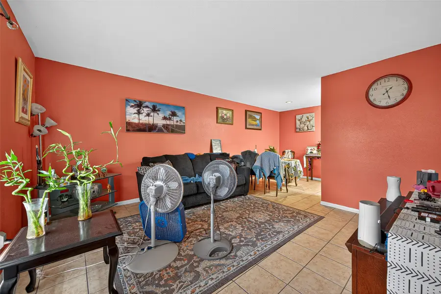 8801 Hammerly Boulevard #1211, Houston, TX 77080 - Image #3