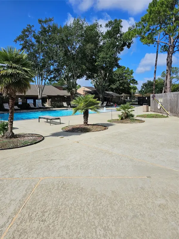 2303 Briarwest Boulevard #2303, Houston, TX 77077