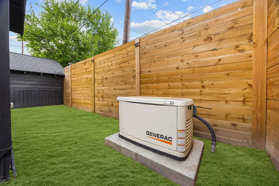 1310 Walton Street, Houston, TX 77009 - #3