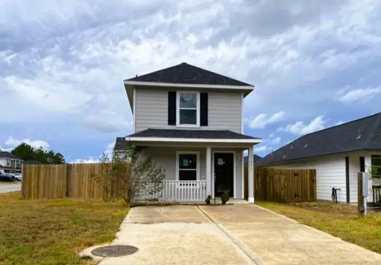 17051 Marie Village Drive, Conroe, TX 77306