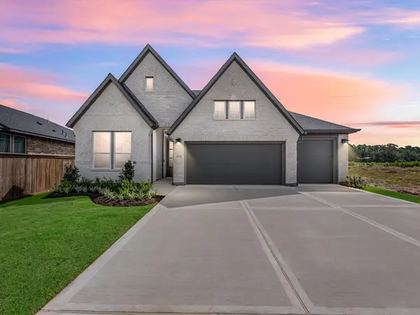 6929 Nubuck Drive, Montgomery, TX 77316