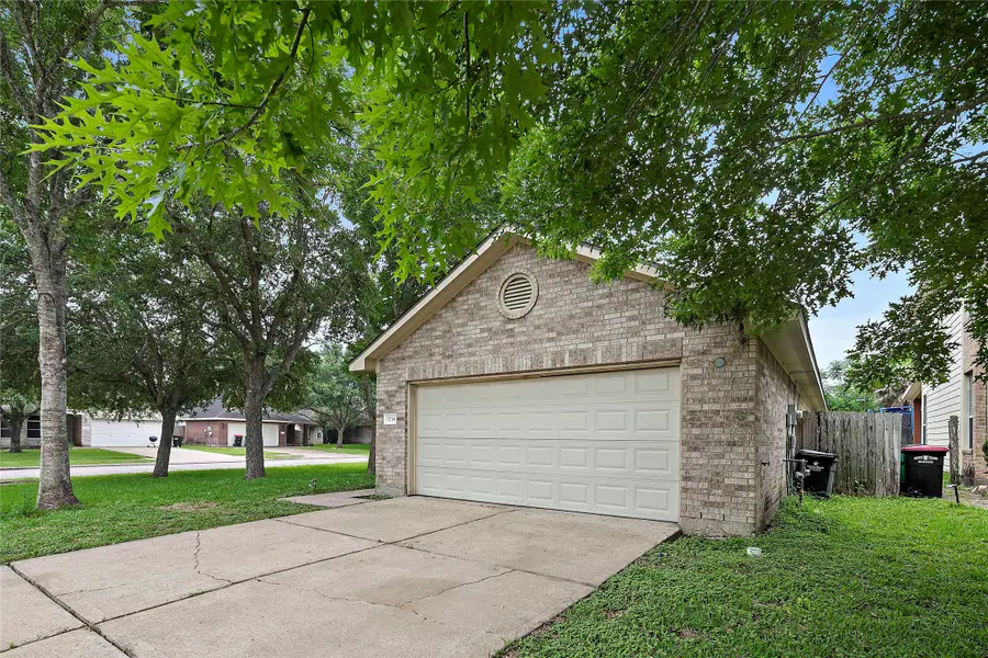 5734 Wandering Creek Drive, Richmond, TX 77469 - #3