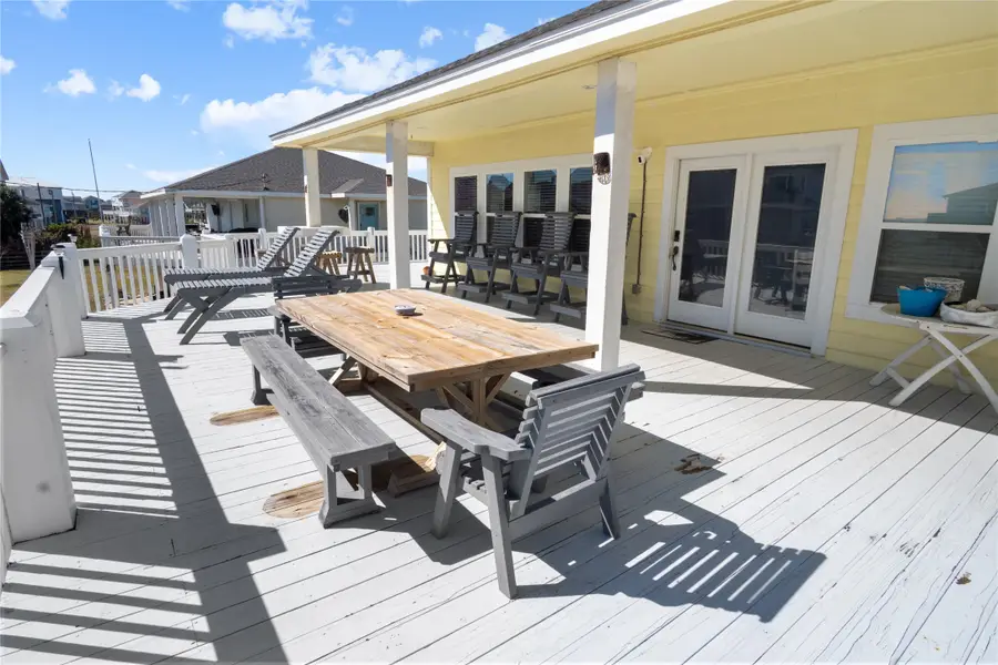 2296 Martinique, Crystal Beach, TX 77650 - #3